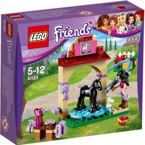 LEGO Friends 41123 Varsan pesupaikka